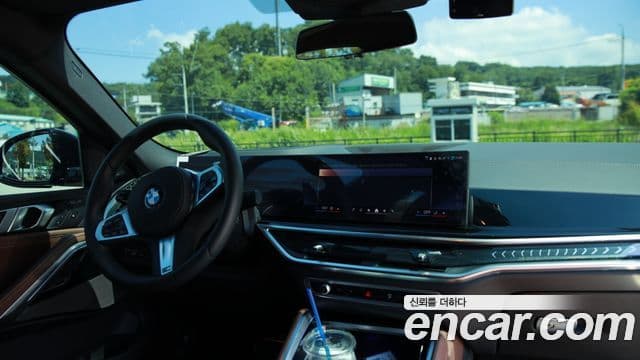BMW X6 2026 — Photo 9/14
