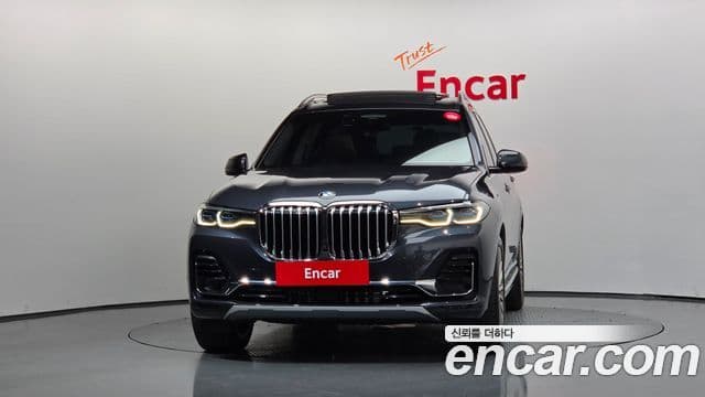 BMW X7 2022 — Photo 3/20