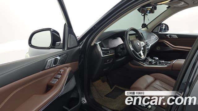 BMW X7 2022 — Photo 14/20
