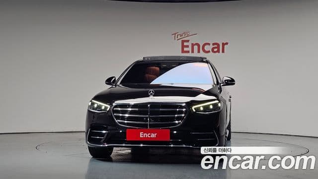 Mercedes-Benz S-Class 2023 — Photo 33/42