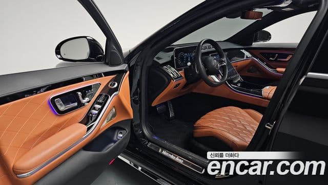 Mercedes-Benz S-Class 2023 — Photo 26/42