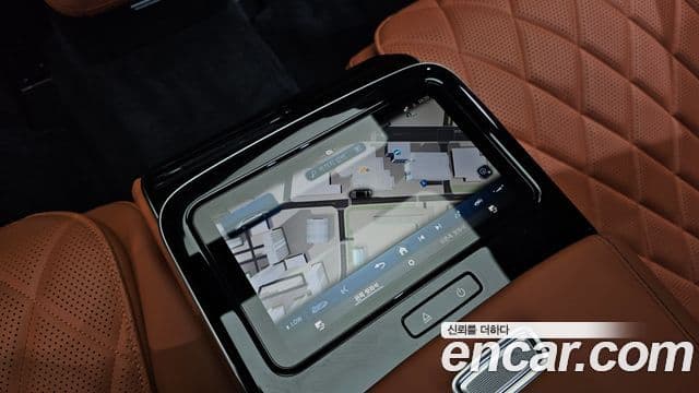 Mercedes-Benz S-Class 2023 — Photo 25/42