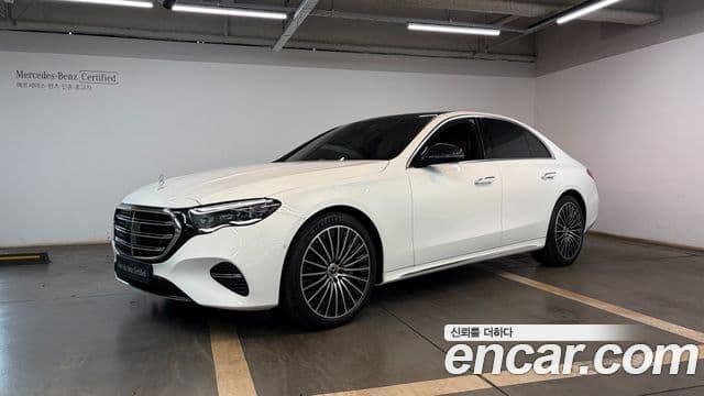 Mercedes-Benz E-Class 2024 — Photo 2/20