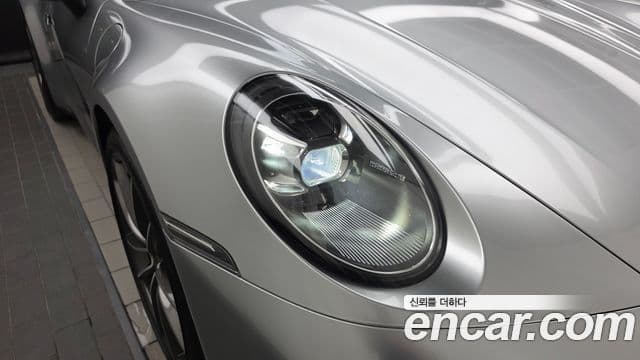 Porsche 911 2023 — Photo 31/31