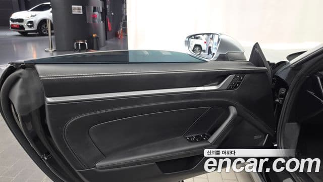 Porsche 911 2023 — Photo 27/31