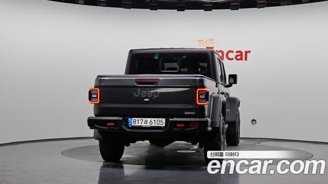 Jeep Gladiator 2021 — Photo 7/31