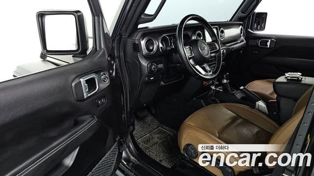 Jeep Gladiator 2021 — Photo 12/31