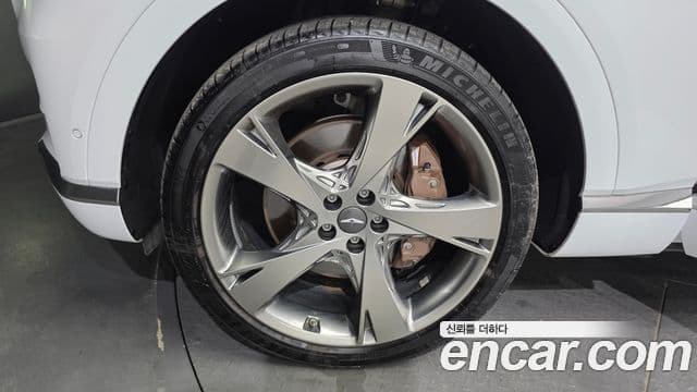 Genesis GV80 2023 — ფოტო 10/20