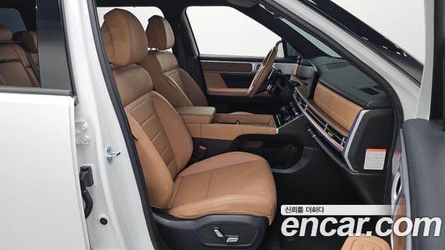 Hyundai Santa Fe 2025 — Photo 18/35
