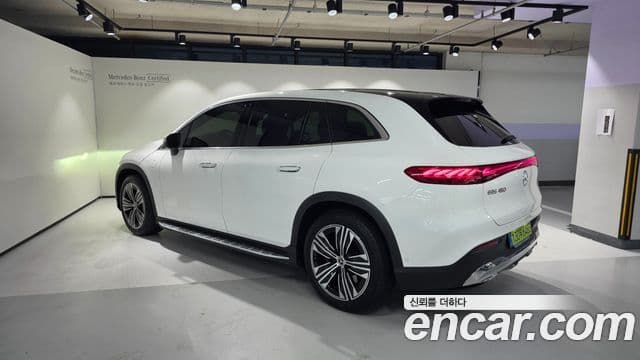 Mercedes-Benz EQS SUV 2025 — ფოტო 4/20