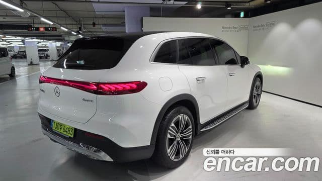 Mercedes-Benz EQS SUV 2025 — ფოტო 10/20