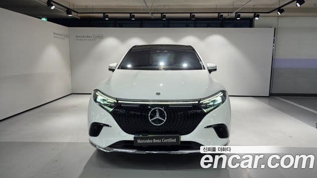 Mercedes-Benz EQS SUV 2025 — ფოტო 12/20