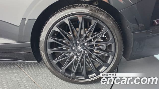 Hyundai Grandeur Hybrid 2024 — Photo 32/36