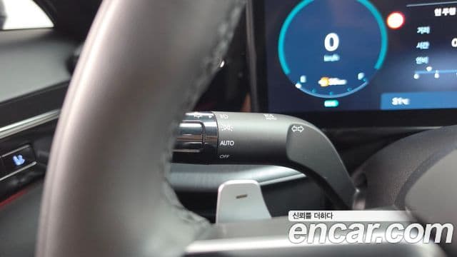 Hyundai Grandeur Hybrid 2024 — Photo 24/36