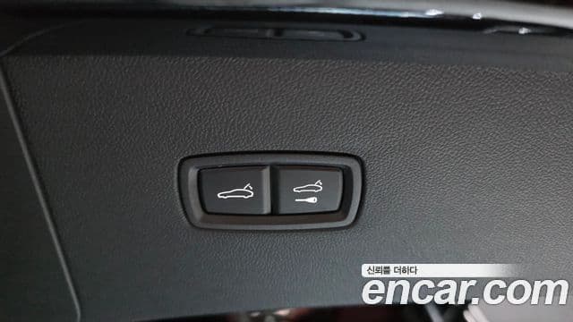 Porsche Cayenne 2022 — Photo 20/32