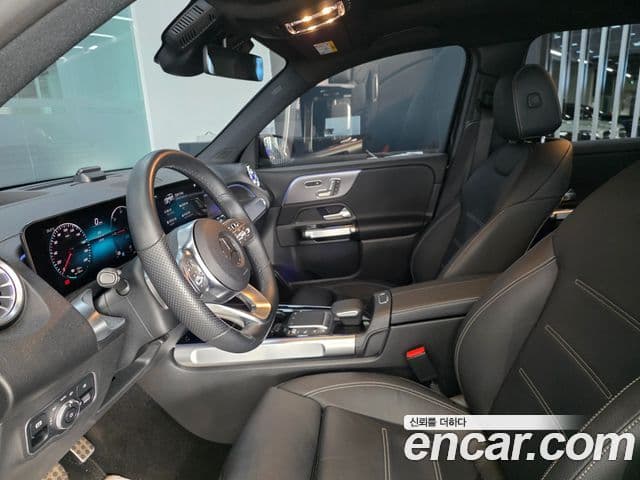 Mercedes-Benz EQB 2023 — ფოტო 6/19
