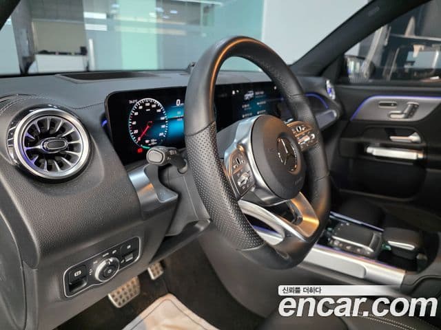 Mercedes-Benz EQB 2023 — ფოტო 10/19