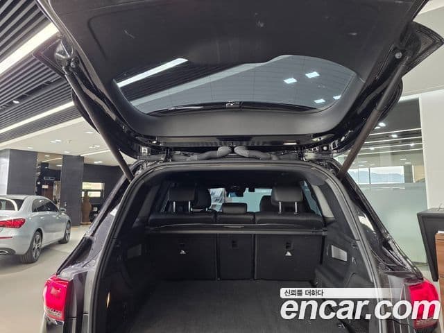 Mercedes-Benz EQB 2023 — ფოტო 12/19