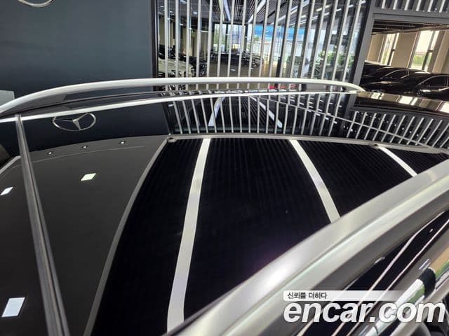 Mercedes-Benz EQB 2023 — ფოტო 11/19