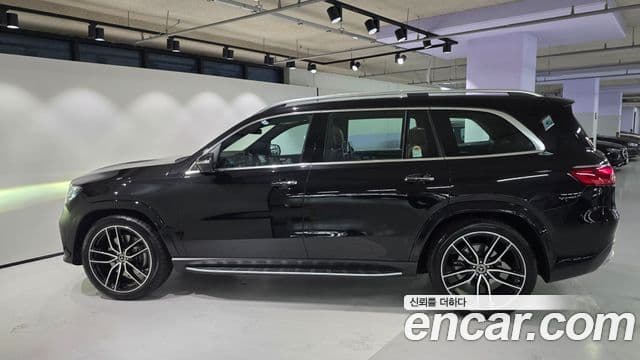 Mercedes-Benz GLS-Class 2026 — Photo 16/20