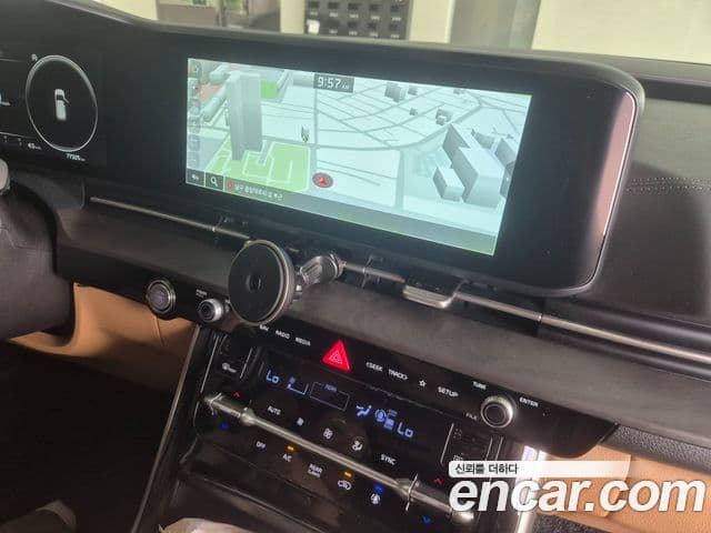 Kia Carnival 2021 — Фото 17/20