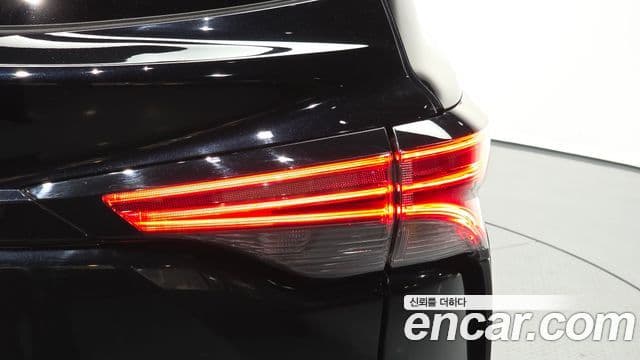 Toyota Sienna 2021 — Photo 11/31