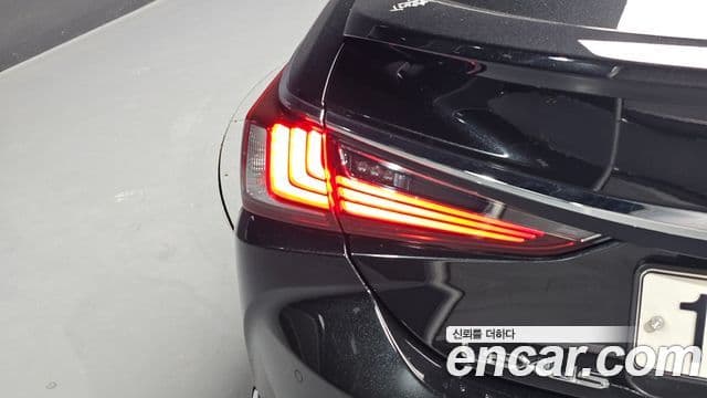 Lexus ES300h 2021 — Şəkil 25/34