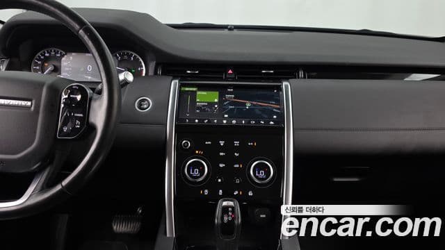 Land Rover Discovery Sport 2020 — Фото 14/20