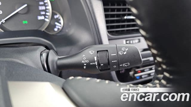 Lexus RX450h 2019 — Photo 26/32