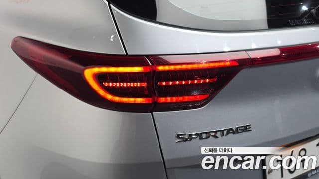 Kia Sportage The Bold 2018 — Şəkil 24/31