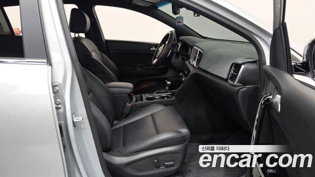 Kia Sportage The Bold 2018 — Şəkil 30/31