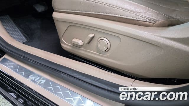 Kia K8 2022 — Photo 28/32