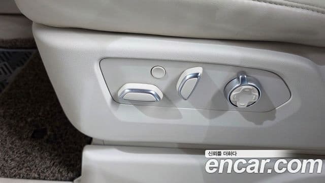 Cadillac Escalade 2021 — Şəkil 13/42
