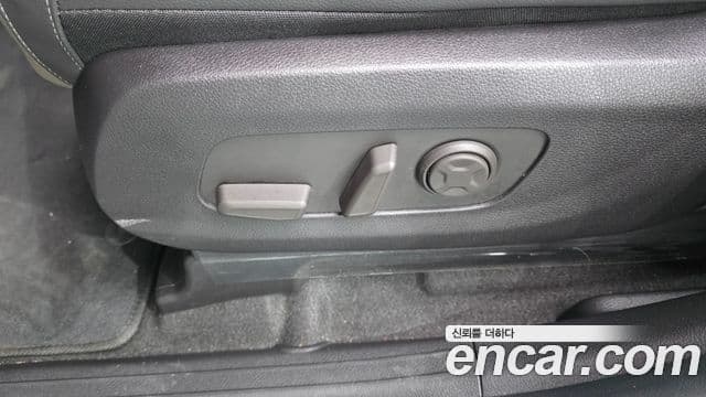 Kia Carnival 2025 — Şəkil 25/35