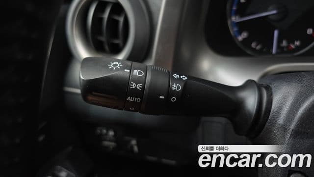 Toyota RAV4 2018 — Photo 6/33
