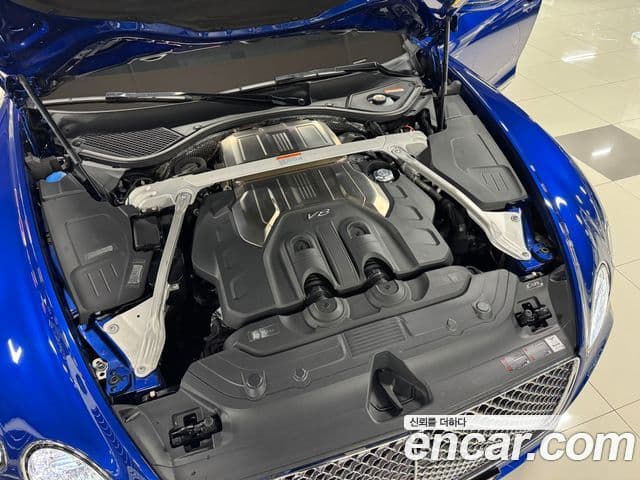 Bentley Continental GT 2022 — Photo 3/16