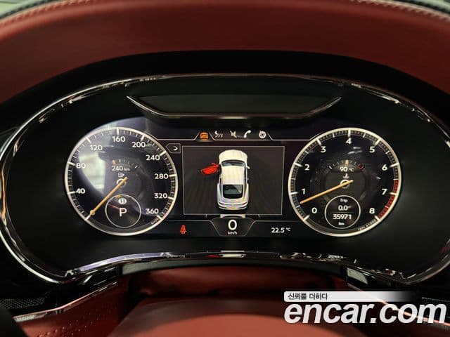 Bentley Continental GT 2022 — Photo 10/16