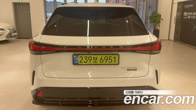 Lexus RX500h 2025 — Photo 5/14