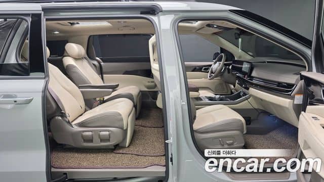 Kia Carnival, 2024