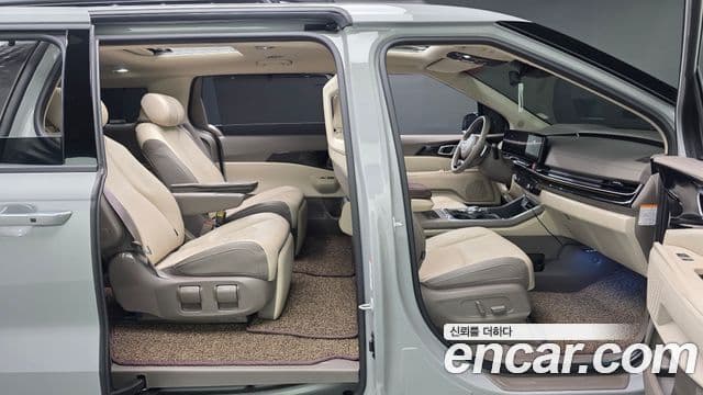 Kia Carnival 2024 — Photo 1/37