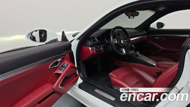 Porsche 718 Cayman 2019 — Şəkil 31/36