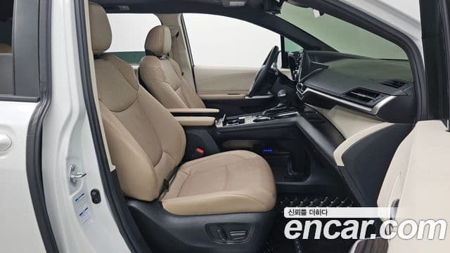 Toyota Sienna 2022 — Photo 23/37