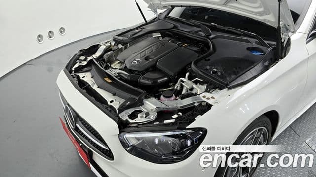 Mercedes-Benz E-Class 2023 — фото 5 из 20