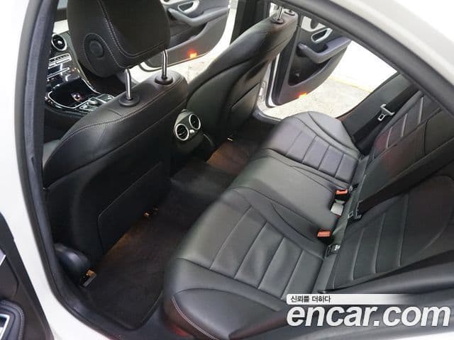 Mercedes-Benz C-Class 2018 — ფოტო 3/20