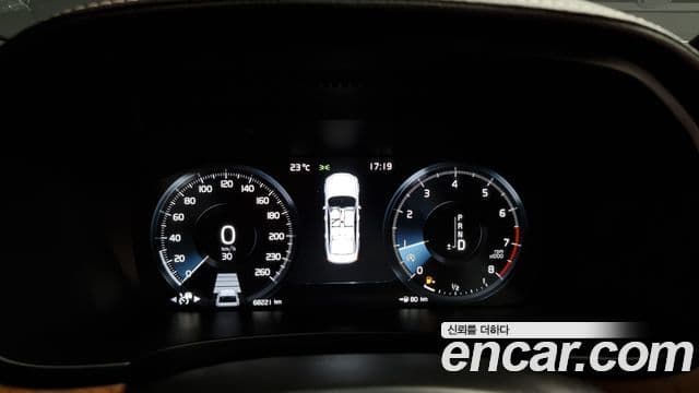 Volvo S90 2020 — ფოტო 8/20