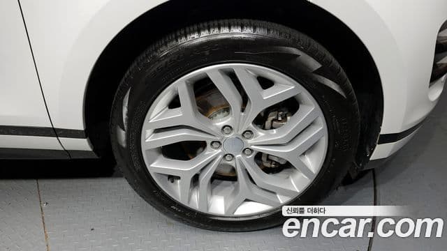 Land Rover Range Rover Evoque 2023 — ფოტო 3/20