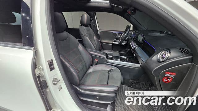 Mercedes-Benz GLB-Class 2020 — Şəkil 10/20