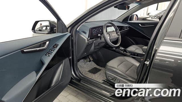 Kia Niro 2023 — Şəkil 10/20