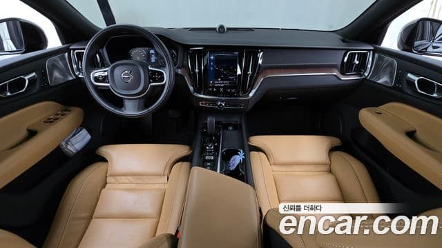 Volvo V60 Cross Country 2021 — Фото 10/20