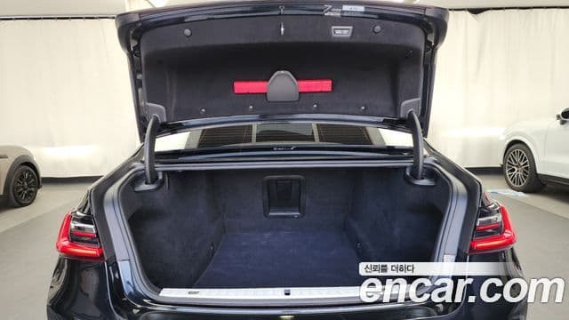 BMW 7 Series 2020 — фото 20 из 20